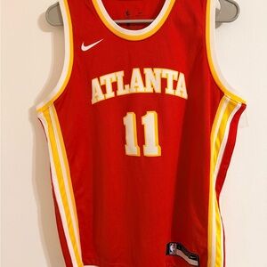 Atlanta Hawks Nike brand Trae Young jersey, sz Youth L